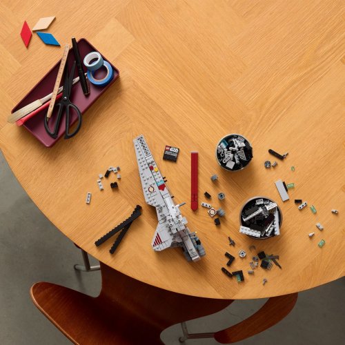 Конструктор LEGO Star Wars Звездный крейсер класса Венатор 643 детали (75441) купить в Украине: Киев, Днепр, Харьков, Одесса  | Низкая цена, отзывы, характеристики от TELEMART фото