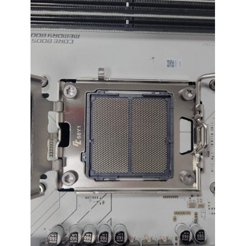 Уценка материнская плата MSI B850 GAMING PLUS WIFI6E (sAM5, AMD B850) (Следы использования, 856212) купить в Украине: Киев, Днепр, Харьков, Одесса  | Проверка совместимости, низкая цена, отзывы, характеристики от TELEMART фото