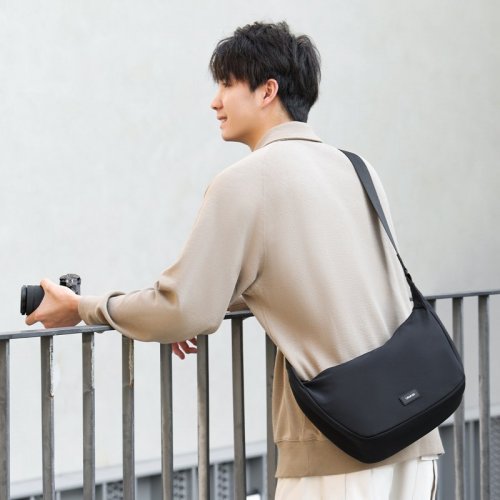 Сумка Ulanzi HMN1 Crossbody Bag (B161 HMN1) Black купити в Україні: Київ, Львів, Хмельницький, Тернопіль, Івано-Франківськ | Низька ціна, відгуки, характеристики від TELEMART фото