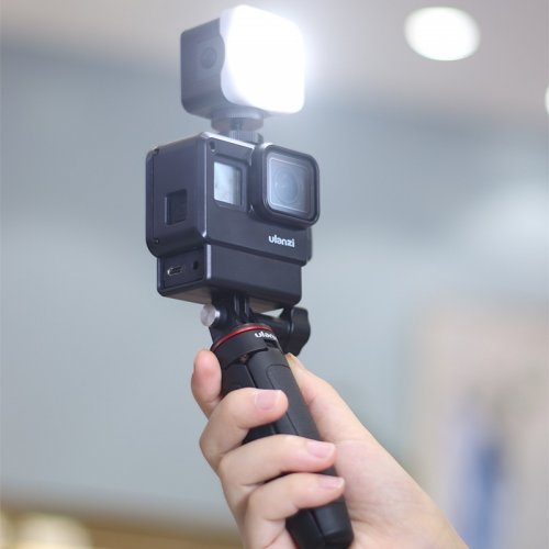 Відеосвітло Ulanzi L2 Waterproof Versatile LED Light (2172 L2) Black купити в Україні | Telemart фото