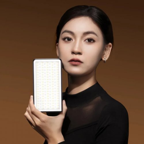 Відеосвітло Ulanzi LM-P40 RGB 40W Portable Light (L130 LM-P40RGB) Black купити в Україні | Telemart фото