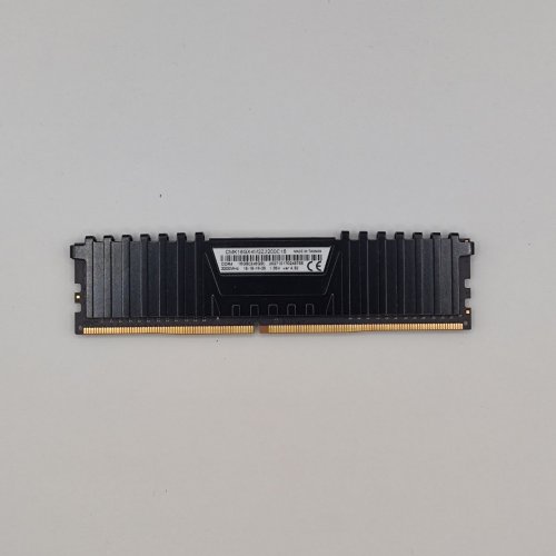 Озп Corsair DDR4 8GB 3200Mhz Vengeance LPX Black (CMK8GX4M1Z3200C16) (Відновлено продавцем, 868073) купити в Україні: Київ, Львів, Хмельницький, Тернопіль, Івано-Франківськ | Перевірка сумісності, низька ціна, відгуки, характеристики від TELEMART фото