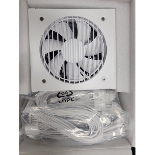 Уценка блок питания SAMA GT750 750W White (Следы использования, 868846) купить в Украине: Киев, Днепр, Харьков, Одесса  | Проверка совместимости, низкая цена, отзывы, характеристики от TELEMART фото