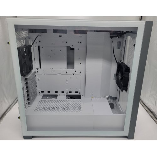 Уценка корпус Corsair 5000D AIRFLOW Tempered Glass без БП (CC-9011211-WW) White (Царапины на стекле, 869012) купить в Украине: Киев, Днепр, Харьков, Одесса  | Проверка совместимости, низкая цена, отзывы, характеристики от TELEMART фото