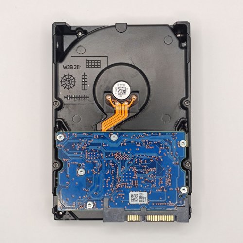 Жесткий диск Toshiba P300 2TB 64MB 7200RPM 3.5'' (HDWD120UZSVA) (Восстановлено продавцом, 869563) купить в Украине: Киев, Днепр, Харьков, Одесса  | Проверка совместимости, низкая цена, отзывы, характеристики от TELEMART фото