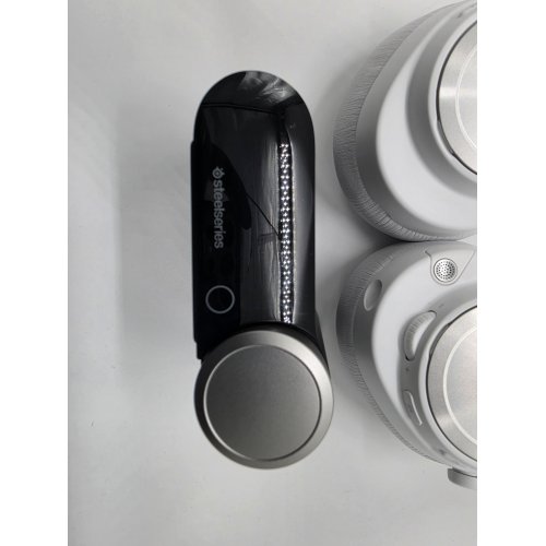 Уценка наушники SteelSeries Arctis Nova Pro Wireless ANC (61524) White (Витринный образец, 871783) купить в Украине: Киев, Днепр, Харьков, Одесса  | Низкая цена, отзывы, характеристики от TELEMART фото