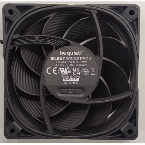Кулер для корпуса Be Quiet! Silent Wings PRO 4 120 PWM (BL098) (Восстановлено продавцом, 871905) купить в Украине: Киев, Днепр, Харьков, Одесса  | Проверка совместимости, низкая цена, отзывы, характеристики от TELEMART фото