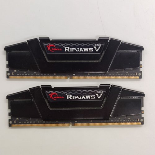 Озп G.Skill DDR4 32GB (2x16GB) 3600Mhz Ripjaws V Black (F4-3600C18D-32GVK) (Відновлено продавцем, 873814) купити в Україні: Київ, Львів, Хмельницький, Тернопіль, Івано-Франківськ | Перевірка сумісності, низька ціна, відгуки, характеристики від TELEMART фото