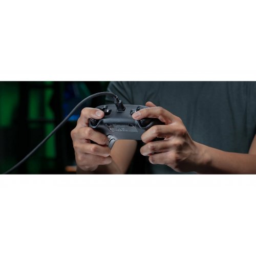 Геймпад Razer Wolverine V3 Tournament Edition 8K for PC (RZ06-05550100-R3M1) Black купить в Украине: Киев, Днепр, Харьков, Одесса  | Низкая цена, отзывы, характеристики от TELEMART фото