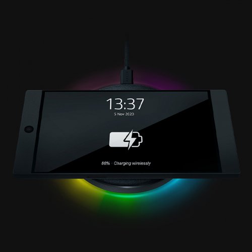 Беспроводное зарядное устройство Razer Charging Pad Chroma 10W (RC21-01600100-R371) Black купить в Украине: Киев, Днепр, Харьков, Одесса  | Низкая цена, отзывы, характеристики от TELEMART фото