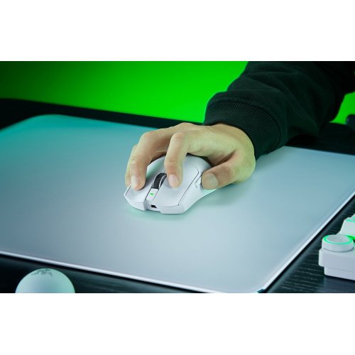 Уцінка миша Razer Viper V4 Pro Wireless (RZ01-05630200-R3G1) White (Розкрита упаковка, 878129) купити в Україні: Київ, Львів, Хмельницький, Тернопіль, Івано-Франківськ | Низька ціна, відгуки, характеристики від TELEMART фото