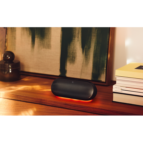 Портативна акустика Harman Kardon Luna 2 (HKLUNA2BLKEU) Black купити в Україні: Київ, Львів, Хмельницький, Тернопіль, Івано-Франківськ | Низька ціна, відгуки, характеристики від TELEMART фото
