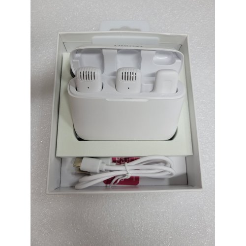 Уценка петличный микрофон Ulanzi J12 Wireless Lavalier Microphone System USB Type-C (J12 3096) White (Один микрофон не заряжается, 886141) купить в Украине: Киев, Днепр, Харьков, Одесса  | Низкая цена, отзывы, характеристики от TELEMART фото