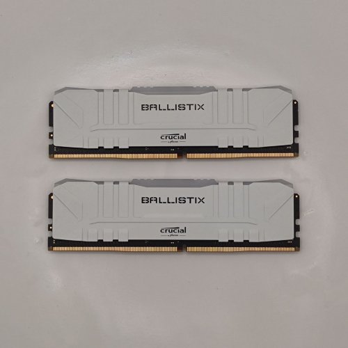 Озу Crucial DDR4 32GB (2x16GB) 3600Mhz Ballistix White RGB (BL2K16G36C16U4WL) (Восстановлено продавцом, 887265) купить в Украине: Киев, Днепр, Харьков, Одесса  | Проверка совместимости, низкая цена, отзывы, характеристики от TELEMART фото
