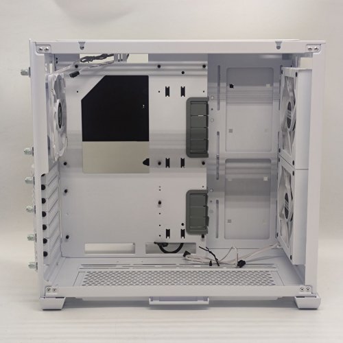Корпус Lian Li O11 Air Mini Tempered Glass без БЖ (G99.O11AMW.00) White (Відновлено продавцем, 889196) купити в Україні: Київ, Львів, Хмельницький, Тернопіль, Івано-Франківськ | Перевірка сумісності, низька ціна, відгуки, характеристики від TELEMART фото