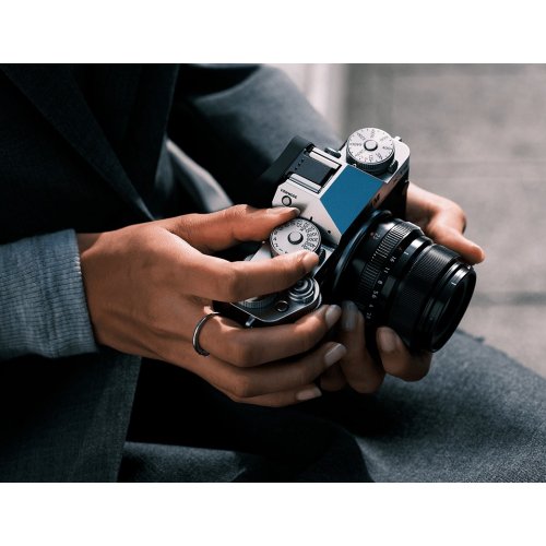 Беззеркальный фотоаппарат Fujifilm X-T5 Kit (XF 18-55mm f/2.8-4) (16783056) Silver купить в Украине | Telemart фото