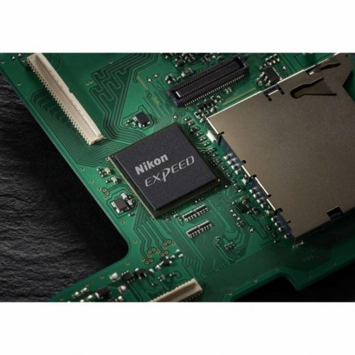 Дзеркальний фотоапарат Nikon D7500 Body (VBA510AE) Black купити в Україні | Telemart фото