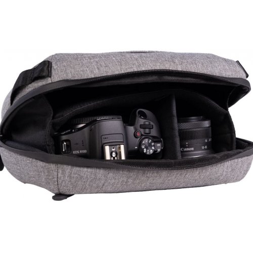 Бездзеркальний фотоапарат Canon EOS R100 Travel Kit (RF-S 18-45mm) IS STM (6052C074) Black купити в Україні | Telemart фото