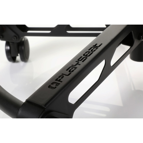 Купити Ігрове крісло Playseat L33T (GLT.00106) Black - ціна в Києві, Львові, Вінниці, Хмельницькому, Франківську, Україні | інтернет-магазин TELEMART.UA фото