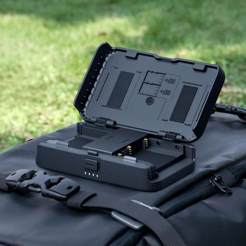 Зарядный кейс Insta360 Portable Charging Case (CINSCAVE) купить в Украине | Telemart фото