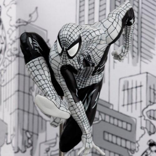 Коллекционная фигурка McFarlane Marvel Spider-Man - Collectible with Scene - Gold Label (14829) купить в Украине | Telemart фото