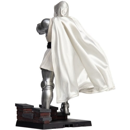 Коллекционная фигурка McFarlane Marvel Doctor Doom #1 Future Foundation Gold Label (14867) купить в Украине | Telemart фото