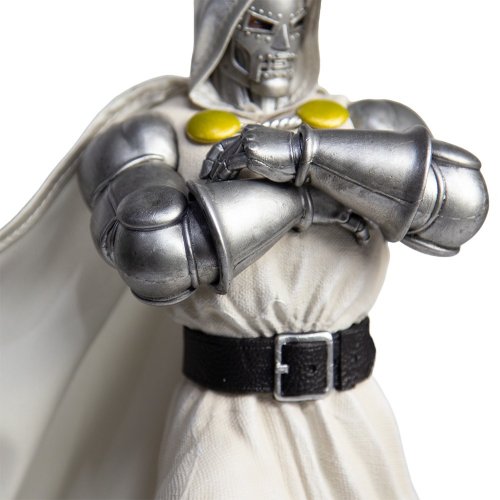 Коллекционная фигурка McFarlane Marvel Doctor Doom #1 Future Foundation Gold Label (14867) купить в Украине | Telemart фото