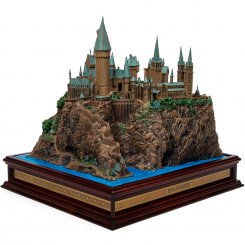 Коллекционная статуэтка Noble Collection Harry Potter: Hogwarts School Sculpture (NN7074)