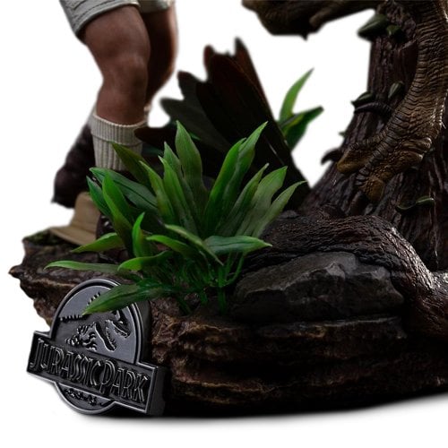 Коллекционная статуэтка Iron Studio Jurassic Park Clever Girl Deluxe Art Scale 1/10 (UNIVJP40421-10) купить в Украине | Telemart фото