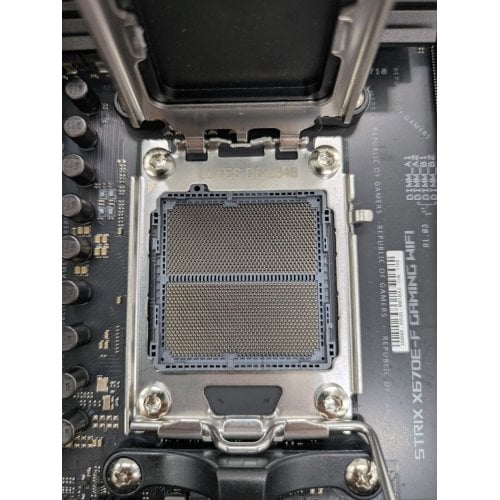 Материнская плата Asus ROG STRIX X670E-F GAMING WIFI (sAM5, X670) (Восстановлено продавцом, 916214) купить в Украине | Telemart фото