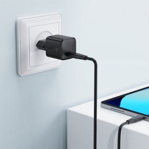 Мережевий зарядний пристрій Acefast A118 GaN USB Type-C 30W + Cable USB Type-C (6974316285175) Black купити в Україні | Telemart фото