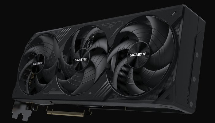 Компактна RTX 5070 Ti із заводським розгоном
