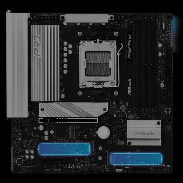 2 × Hyper M.2 PCIe 4.0 x4