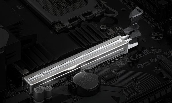 PCIe EZ-Latch